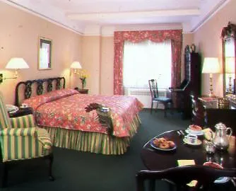 Sheraton Russell Hotel